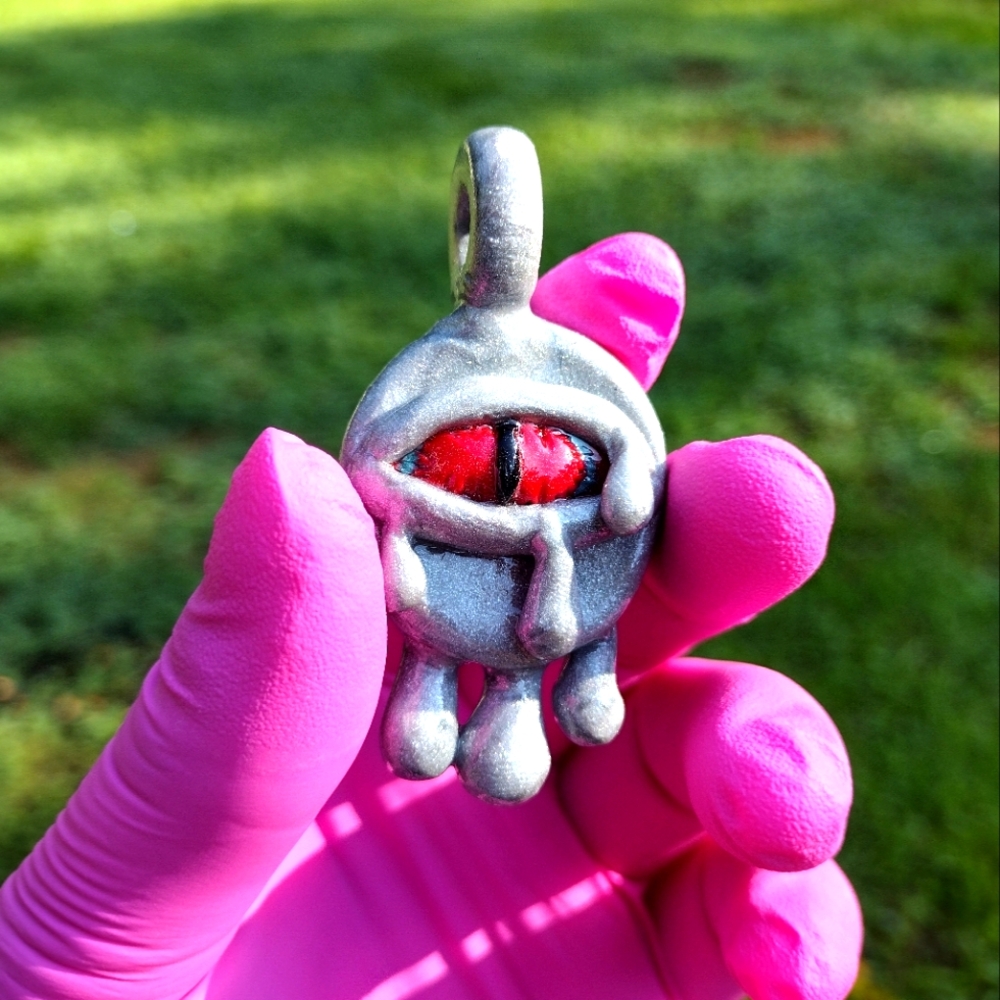 Silver Drippy Eye Pendant with Necklace